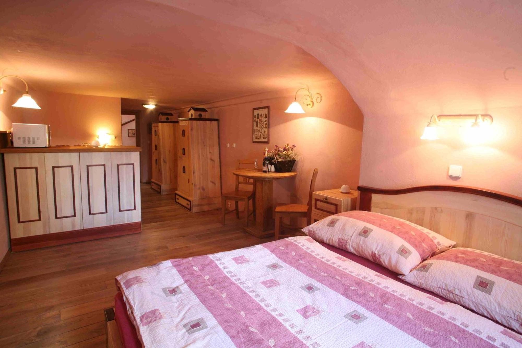 Apartmany Reve Trebon Ruang foto