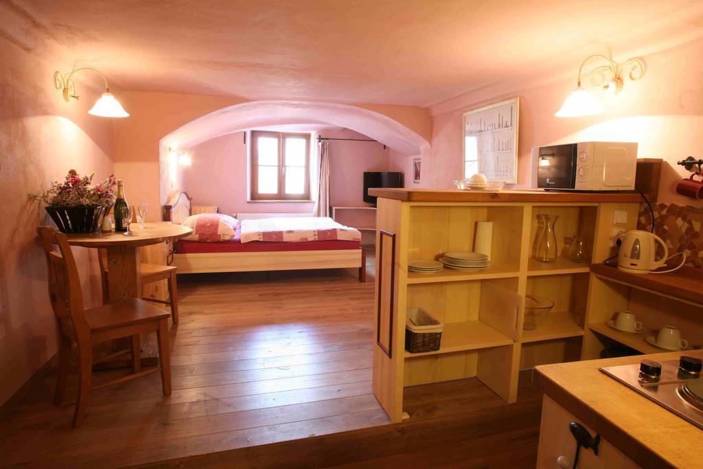 Apartmany Reve Trebon Bagian luar foto